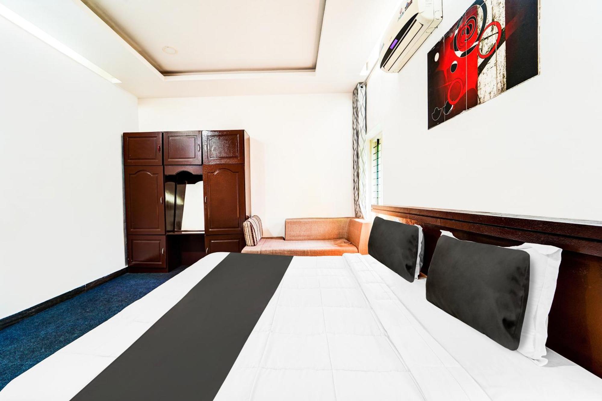 Andurkonam Super Collection O Kazhakuttam Near Al Saj Convention Centre酒店 外观 照片